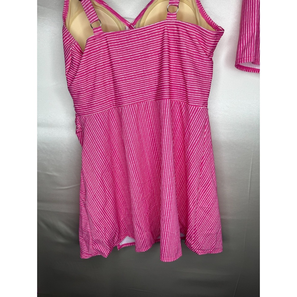 Isaac Mizrahi Live! Bridgehampton Printed Swim Dress Wavy Stripe,Reg 14 - Picture 12 of 13